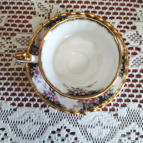 Royal Albert Balmoral Black, Pink Gold Royal Choice Series Tea Set - Picture 10 of 10